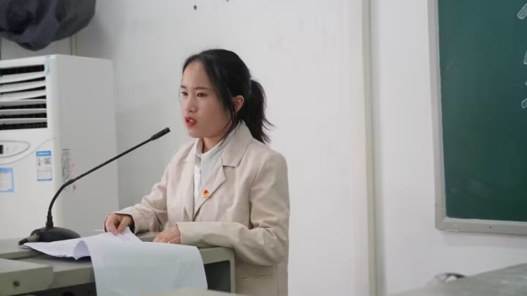李晓茹 李晓茹
